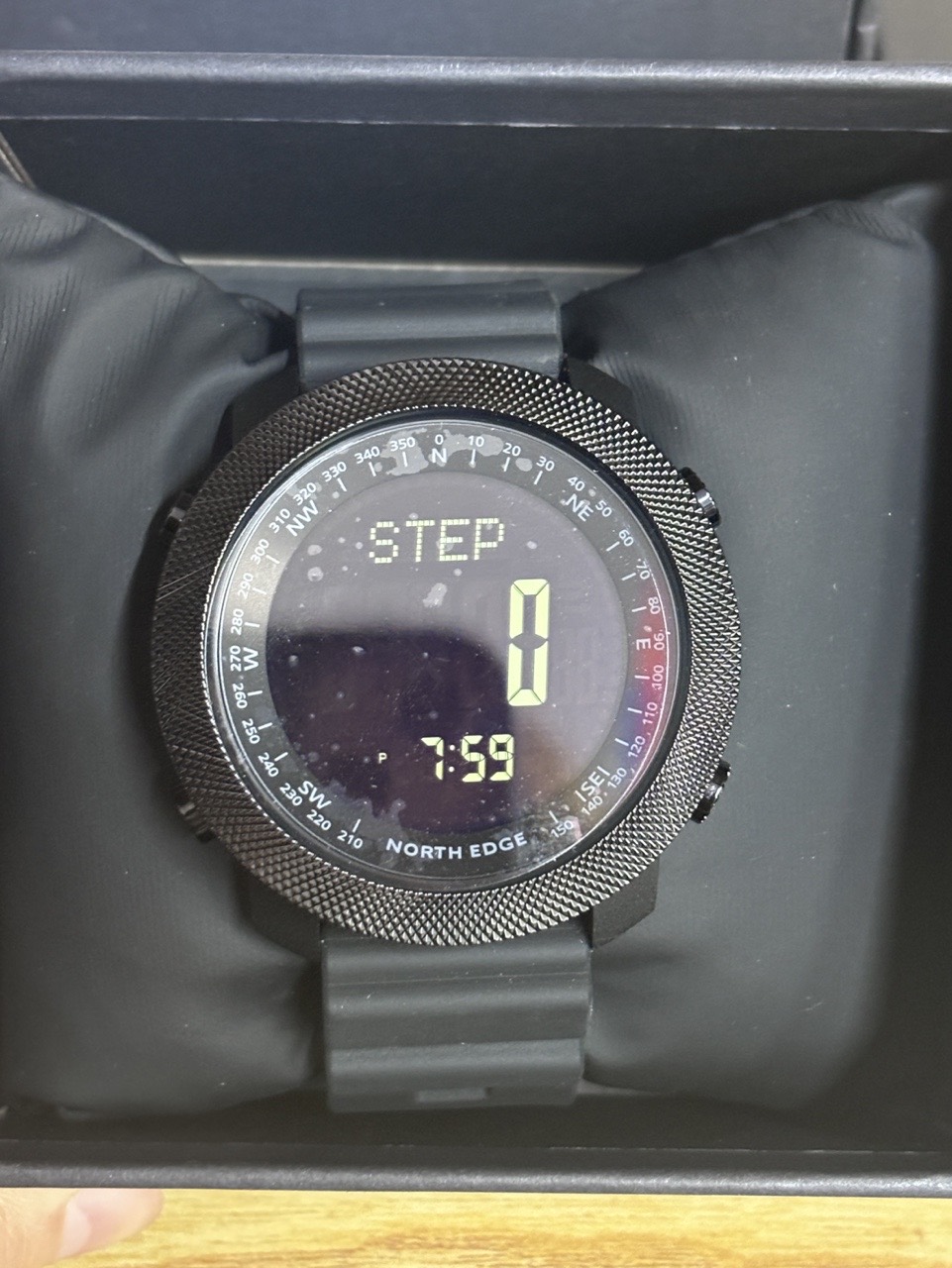 Altimeter Compass Watch - Jam Tangan Digital Pria NORTH EDGE